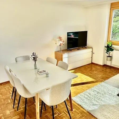 Schickes Wohnen In Lage Lejlighed