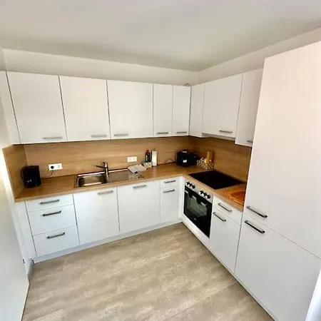 Schickes Wohnen In Lage 아파트 *